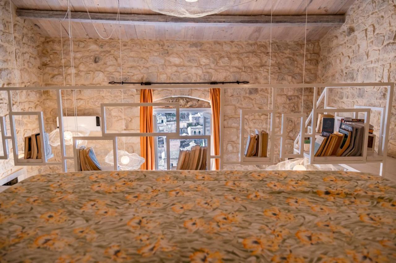 Апартаменти Luxury House Le Nuvole Модіка Екстер'єр фото
