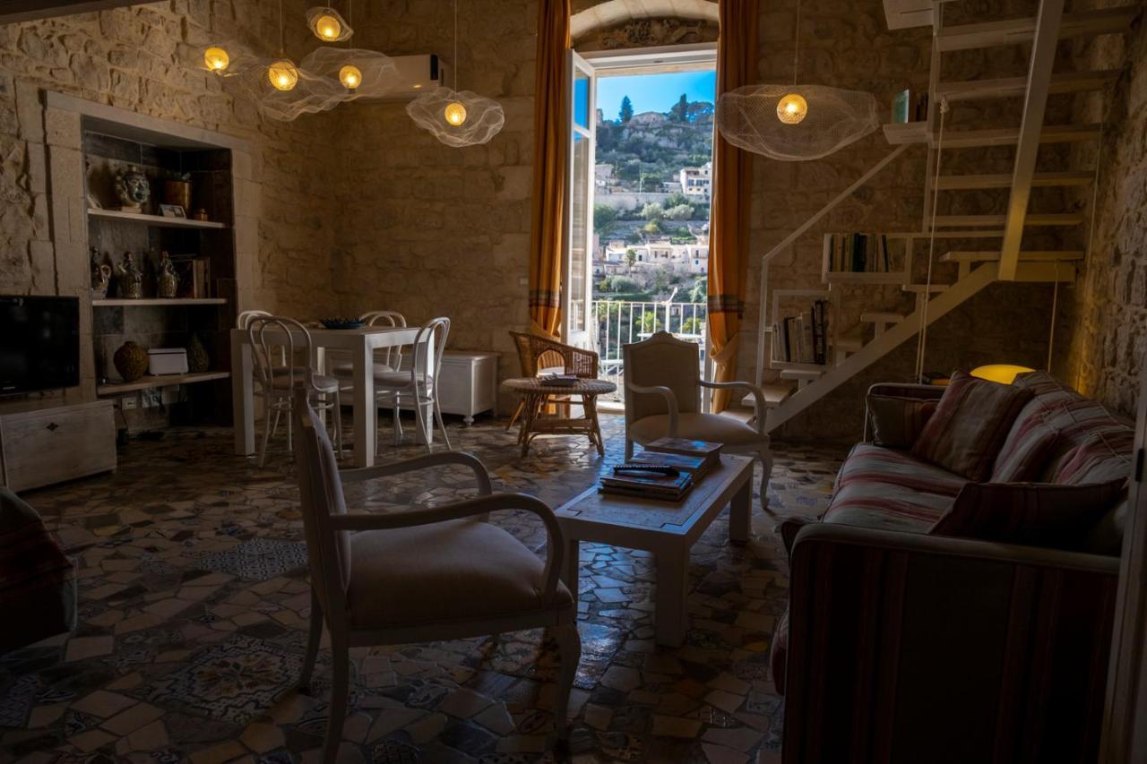 Апартаменти Luxury House Le Nuvole Модіка Екстер'єр фото